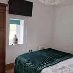 Rose Solway Self Catering בית נופש